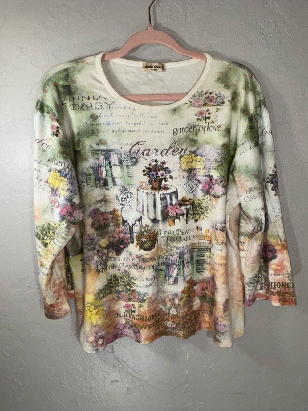 Women's Floral Garden Print Long-Sleeve Blouse - Cream Multicolor - Picture 10 of 12